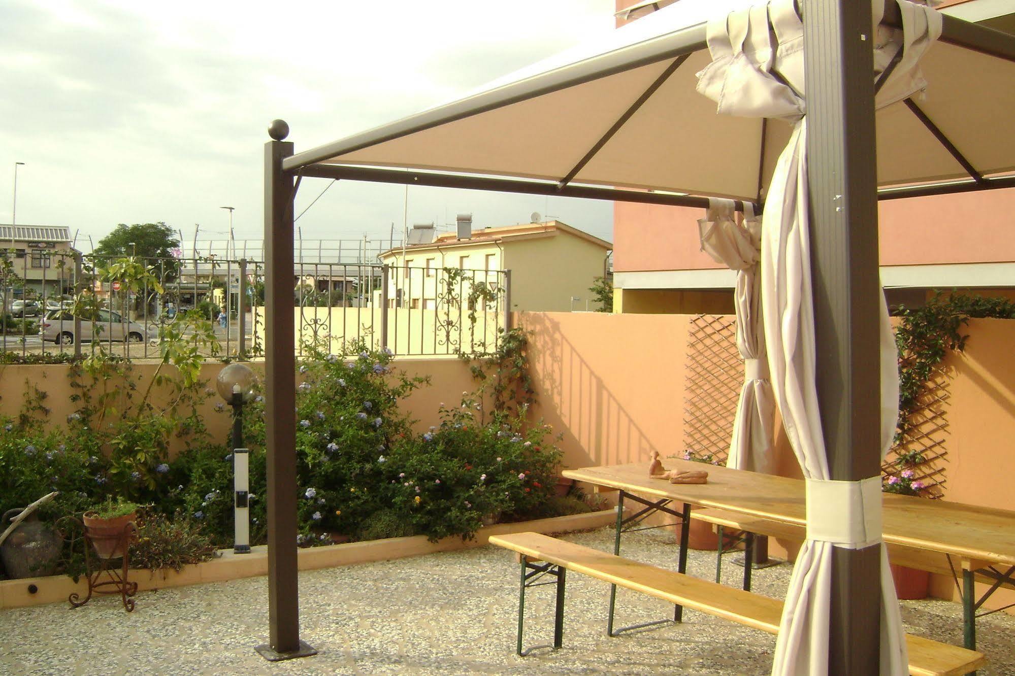 Sun&Sardinia Hotell Monserrato Exteriör bild